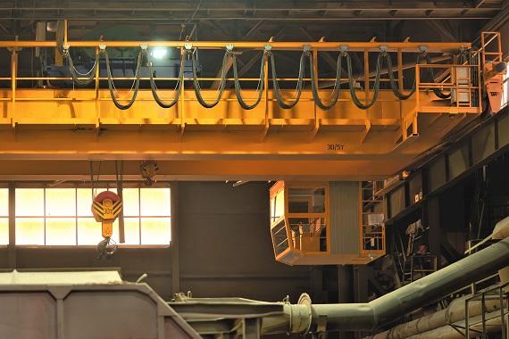 На Михайловском ГОКе приступил к работе новый мостовой кран