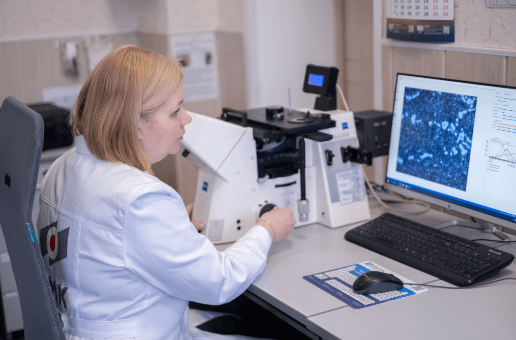 Сотрудница ОМК победила в международном конкурсе с проектом классификатора металлодефектов